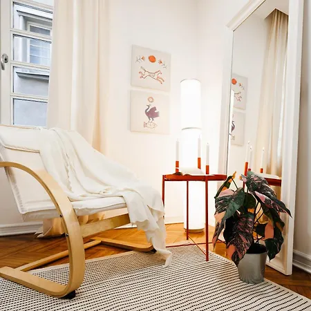 Chill Flow 110m2 With Balcony Old Town Renovated Apartment